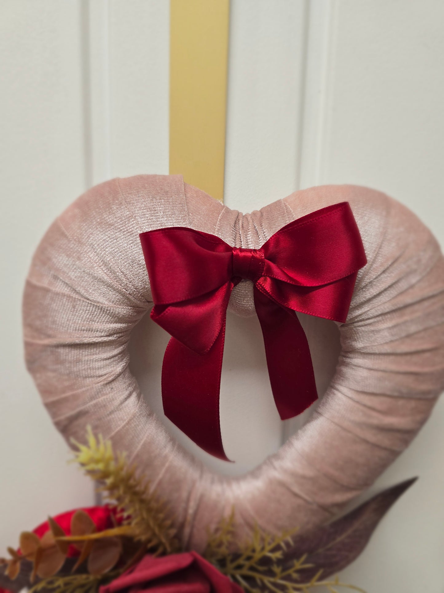 Double heart hanging decoration/ Valentin's Day wreath